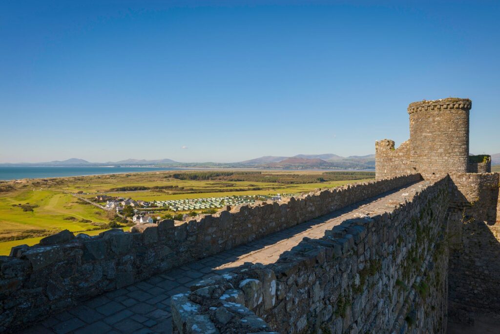 Conwy Valley Getaway | 15513 ncx kc02 1617 0162 web optimised 1920px View from the battlements of Harlech Castle looking out over the sprawling sand dunes of Morfa Harlech towards the sea of Tremadog Bay