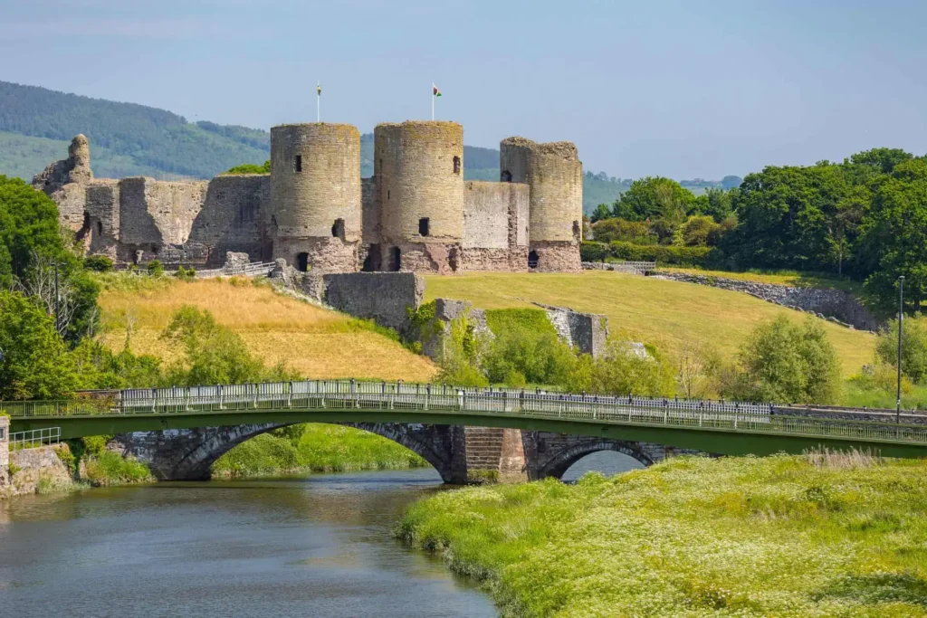 Conwy Valley Getaway | 175747 ncx vh07 1920 a 0034 web optimised 1920px A wide view of the substantial medieval ruins of Rhuddlan Castle, highlighting the symmetrical, concentric design that was a blueprint for Edward I's later fortresses