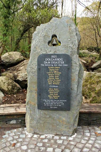 1925 Dolgarrog dam disaster memorial stone listing the names of the people who lost their lives