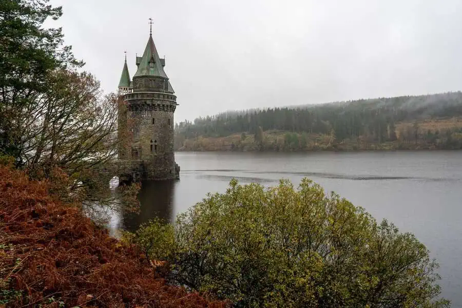 Conwy Valley Getaway | 794129 mvw h101 2526 lake vyrnwy 014 web optimised Conwy Valley Getaway | 794129 mvw h101 2526 lake vyrnwy 014 web optimised