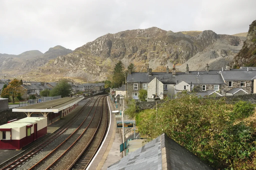 Conwy Valley Getaway | Blaenau Ffestiniog railway station 7821